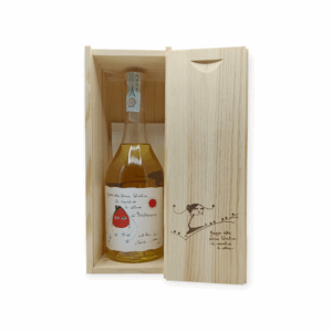 Grappa di Barbaresco Riserva Donna Selvatica che Scavalca le Colline del Barbaresco Romano Levi